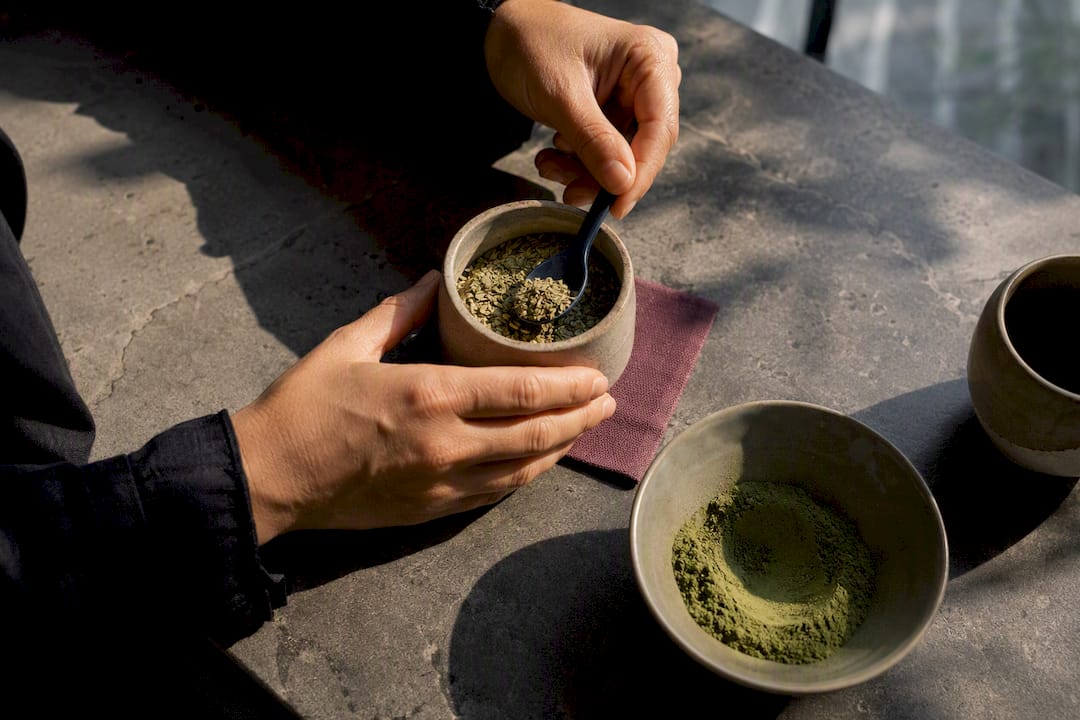 Tea and coffee alternatives arranged for a seven-day test